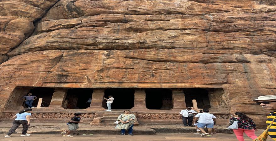 Badami cave - 2 temples, Karnataka