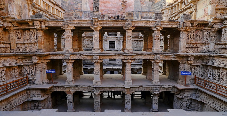 Adalaj Stepwell