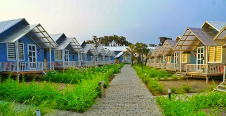 Blending Comfort with Seaside Charm